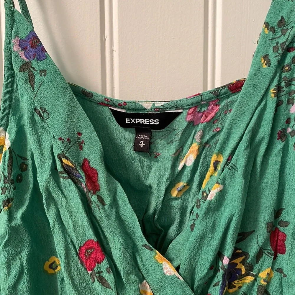 Express green floral romper with pockets - Picture 3 of 5